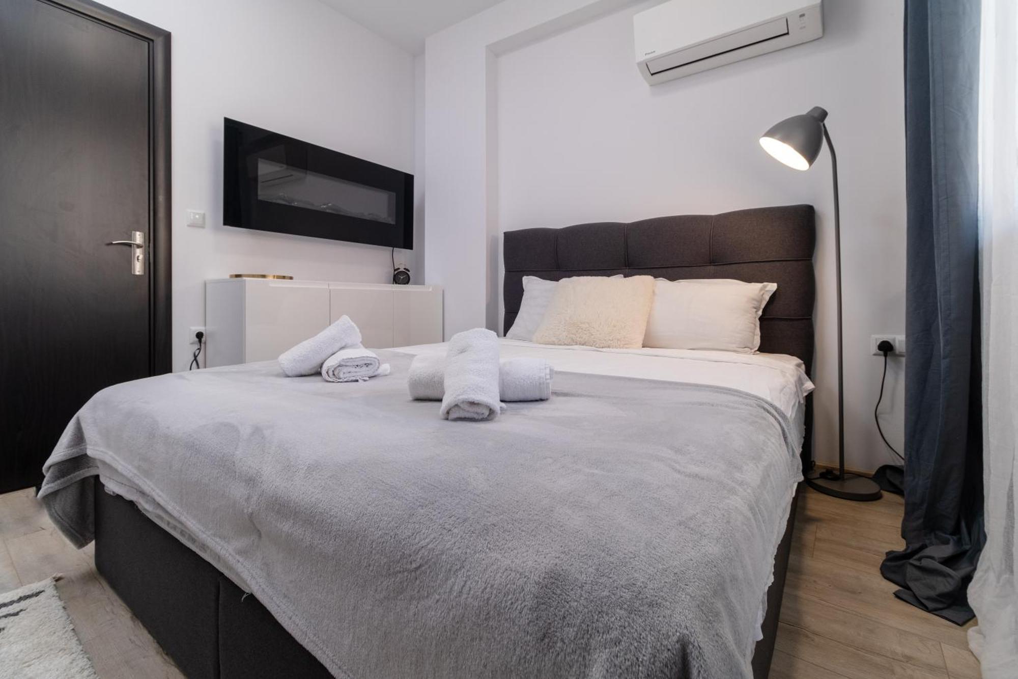 1-Bedroom Apartment With Free Private Parking Plovdiv Exterior photo